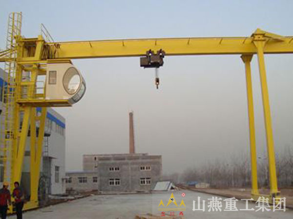 龍門(mén)起重機(jī)有哪些類(lèi)型？主要用途和特征是什么？